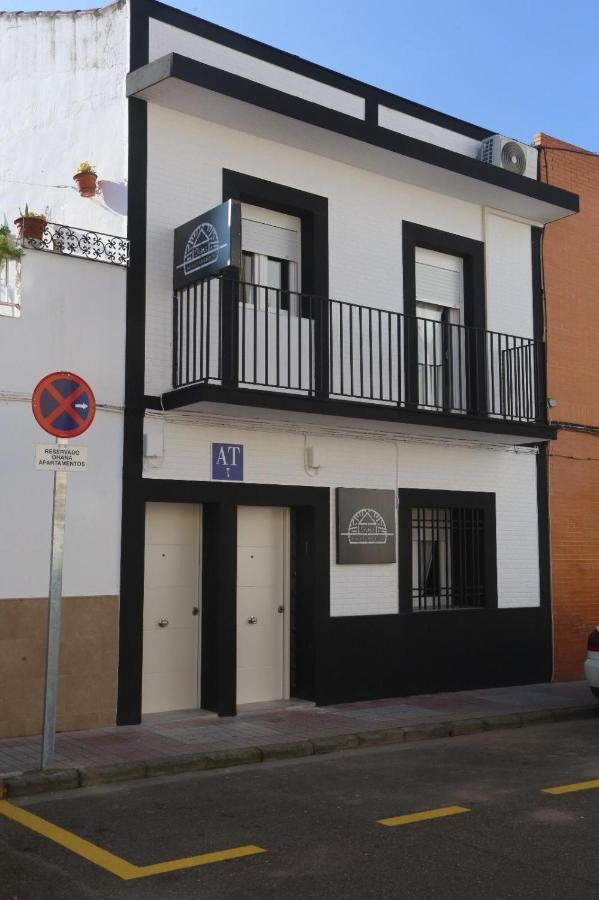 Ohana, Diseno Exclusivo Y Aparcamiento Gratuito A Pie De Calle Mérida Kültér fotó